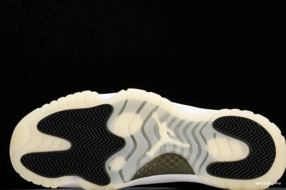 Rep EP 11 CT8012-170 Jordan (2023) DMP Gratitude Retro  CT8012-170  0511